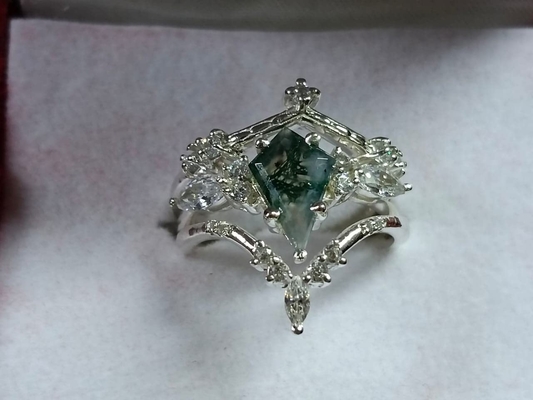 Layang-layang Bentuk Batu Lumut Alami Batu Akik Cincin Pertunangan Vintage Art Deco Hadiah Cinta