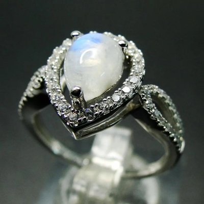 Rainbow Moonstone Engagement Cincin Berlian 925 Sterling Silver