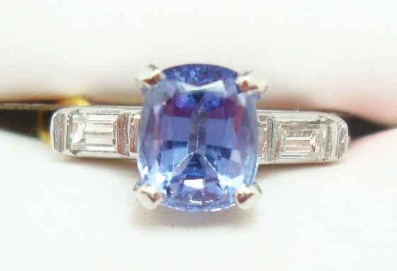 14k White Gold Oval Cincin Tanzanite Alami Asli dengan CZ