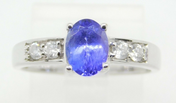 14k White Gold Oval Cincin Tanzanite Alami Asli dengan CZ