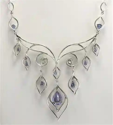 13.80 CTW Natural Tanzanite Dan Kalung Berlian Dalam Emas Putih 14K