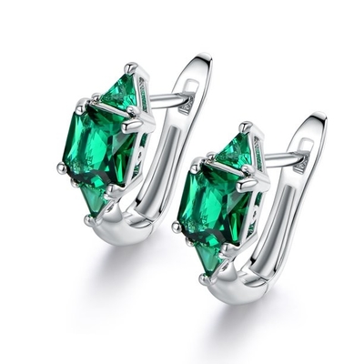 Chic Perak 925 Sterling Silver Heart Pendant Kalung Simulasi Emerald Birthstone Kalung