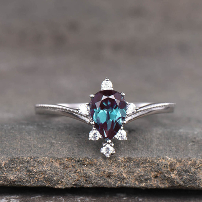 Perhiasan Batu Alexandrite Sintetis, Lab Perak Sterling 925 Membuat Cincin Alexandrite