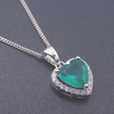 Hot Sale 925 Sterling Silver Berbentuk Hati Set Perhiasan Zirkon Hijau untuk Hadiah Wanita Fashion
