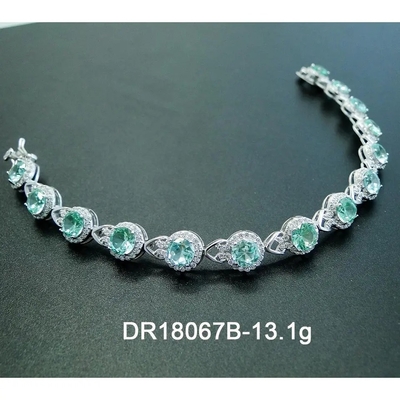 925 Sterling Silver Gelang Wanita Elegan Pave Setting Green Spinel Bangle