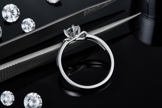 White Square Moissanite Dan Sapphire Platineve Berlian Perhiasan Wanita Cincin Dengan Silver1.94CTW