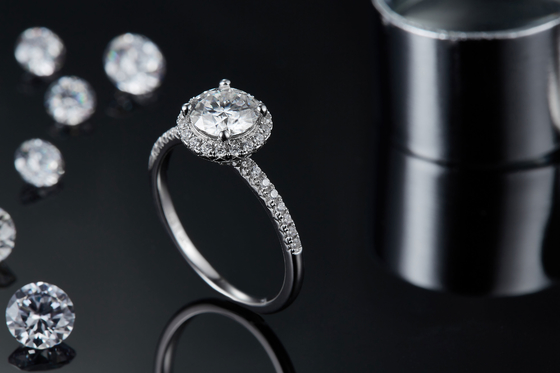925 Sterling Silver Jewelry Moissanite Engagement Rings Putaran Berbentuk Mungil Band Cincin