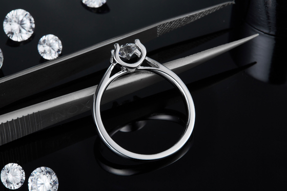Persegi Putih Moissanite 9K Cincin Perak CZ Minimalis Perhiasan Pernikahan