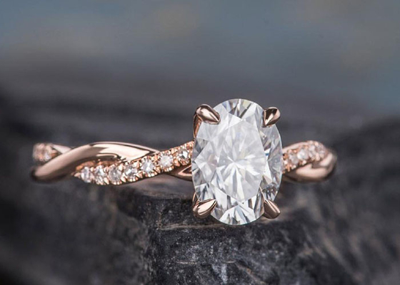 Cincin Pertunangan Oval Mossianite 2.5ct Bahan Emas Mawar 18K