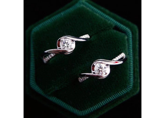 Potongan Bulat 0.46ct Cincin Perhiasan Berlian Asli 14K Bahan Emas Putih ODM