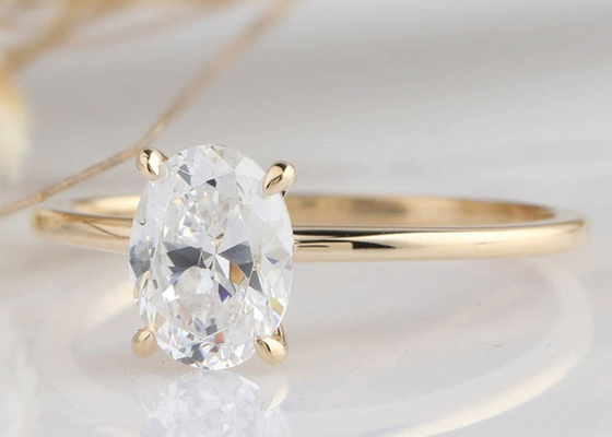 1.5ct Oval Cut Lab Grown Moissanite Ring Bahan Emas 14K Ukuran 0,7 × 0,9cm