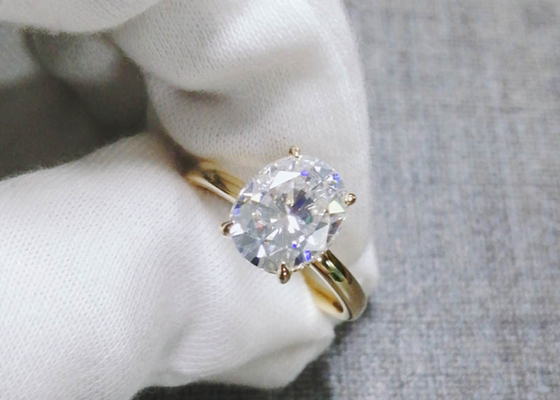 1.5ct Oval Cut Lab Grown Moissanite Ring Bahan Emas 14K Ukuran 0,7 × 0,9cm