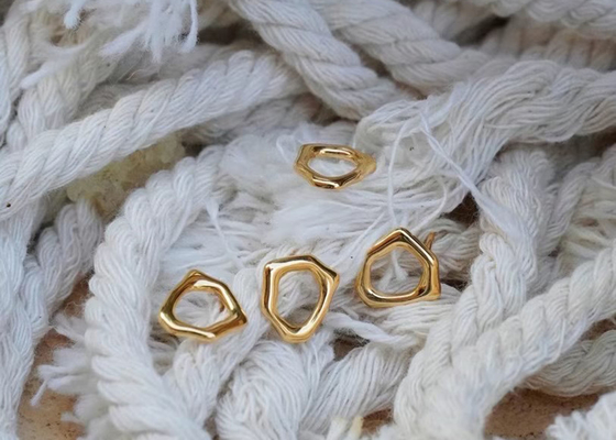 Lingkaran Tidak Beraturan Anting Emas 9k Dimensi 8mm untuk Ulang Tahun