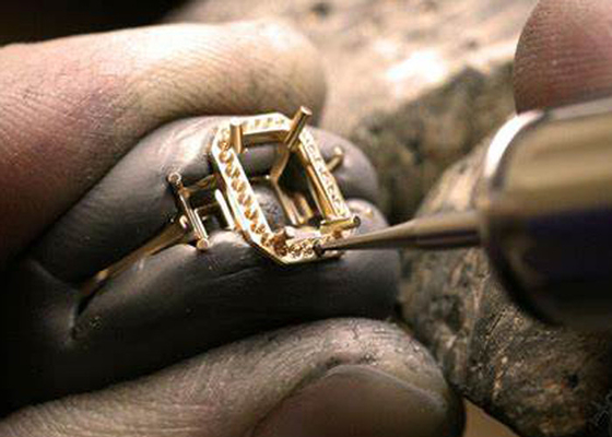 Two Tone 0.80ct Semi Mount Jewelry Ring 14K Bahan Emas ODM Untuk Pertunangan