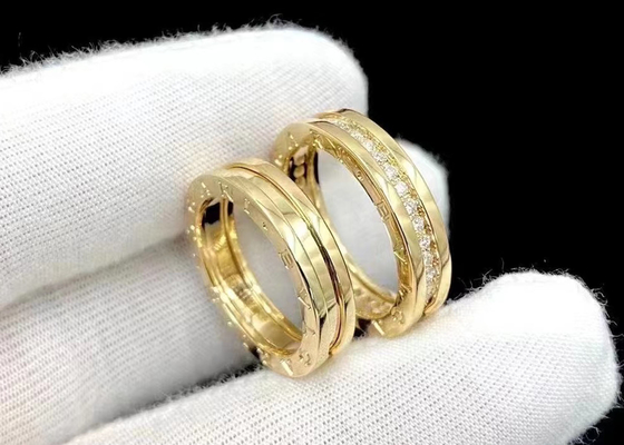 3.26g berat 18K Cincin Perhiasan Emas Padat 0.4ct untuk Pernikahan Pertunangan ODM