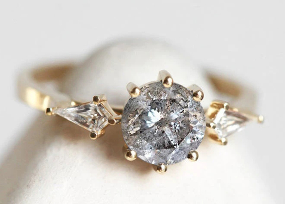 0.8ct Lab Grown Diamond Engagement Rings, Cincin Pernikahan Emas 9k ODM OEM
