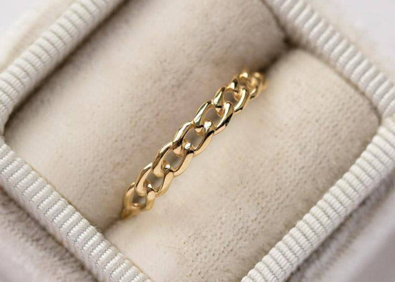 Stacking 9K Gold Ring 2.0MM Dimensi Prong Hand Setting Type OEM