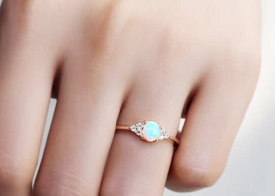 Cobochon Cut 9K Gold Ring, 0.5ct Natural Opal Ring Ukuran 5×7MM