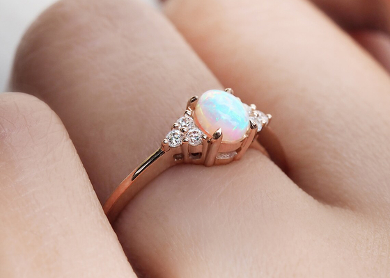 Cobochon Cut 9K Gold Ring, 0.5ct Natural Opal Ring Ukuran 5×7MM